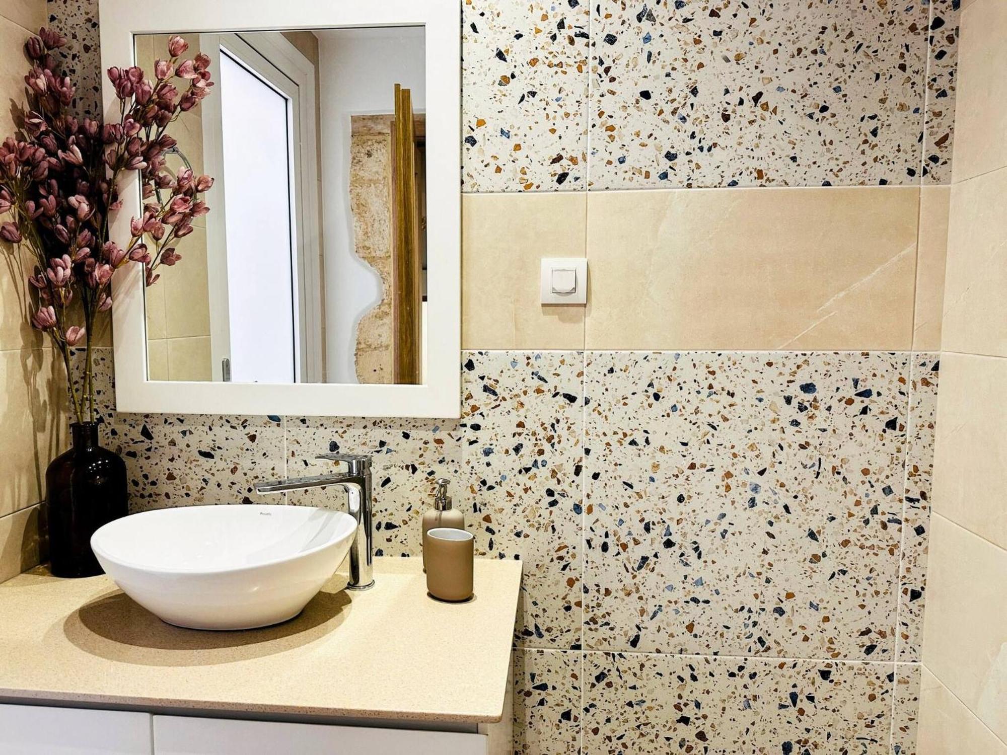 Roussos Place - Next To Splantzia Square - 2Bd 2Ba Hanya Dış mekan fotoğraf