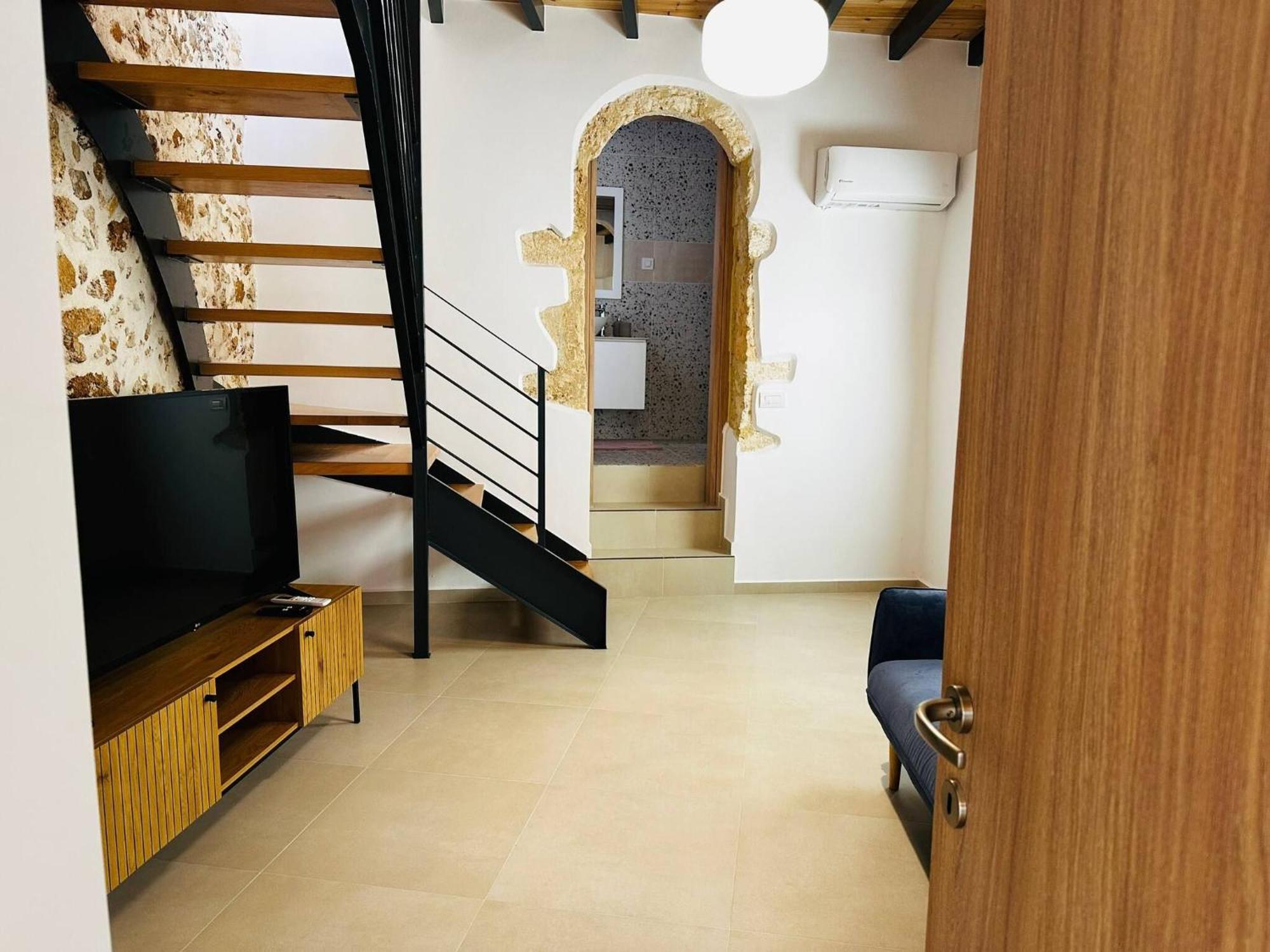 Roussos Place - Next To Splantzia Square - 2Bd 2Ba Hanya Dış mekan fotoğraf