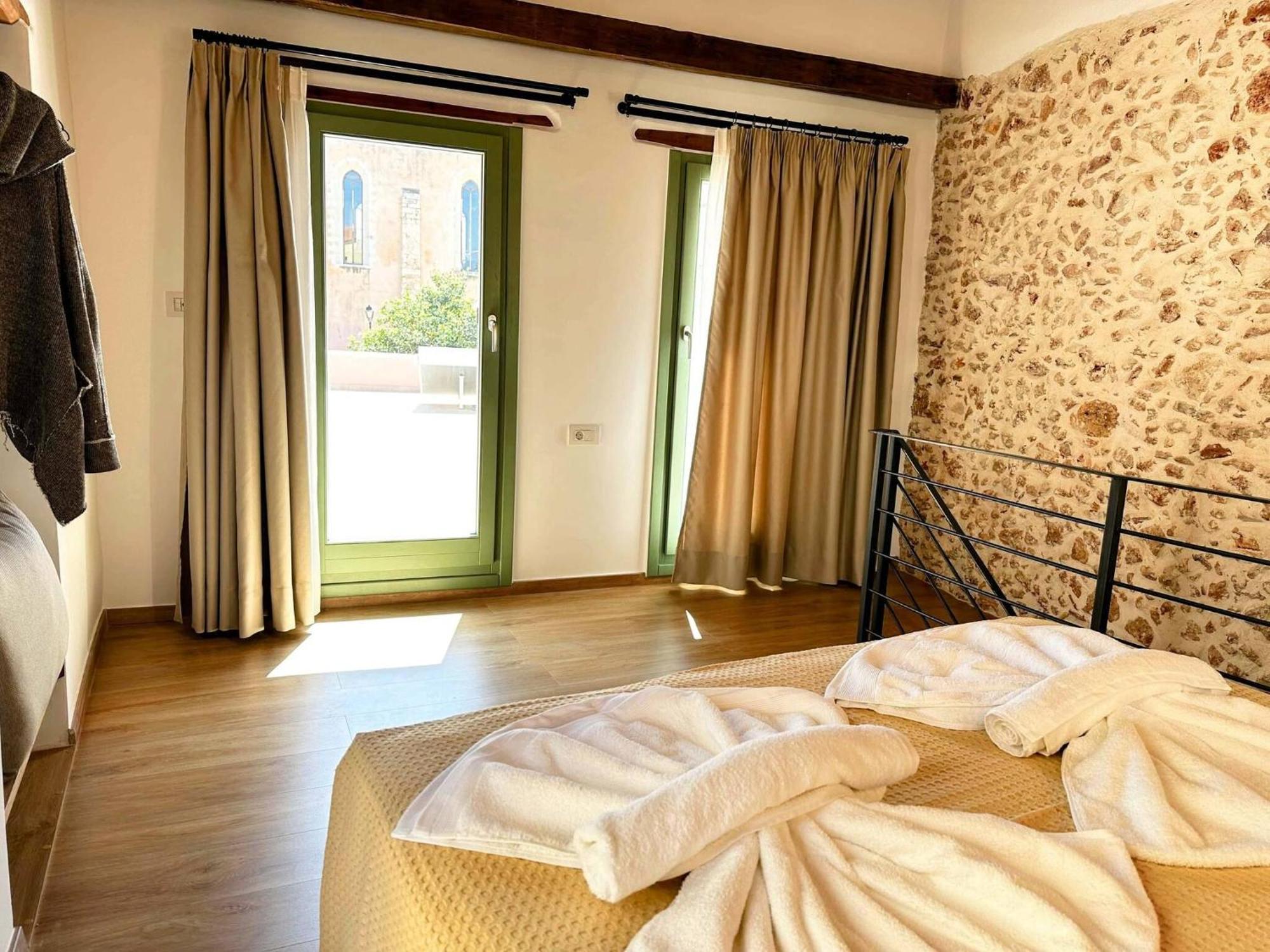 Roussos Place - Next To Splantzia Square - 2Bd 2Ba Hanya Dış mekan fotoğraf