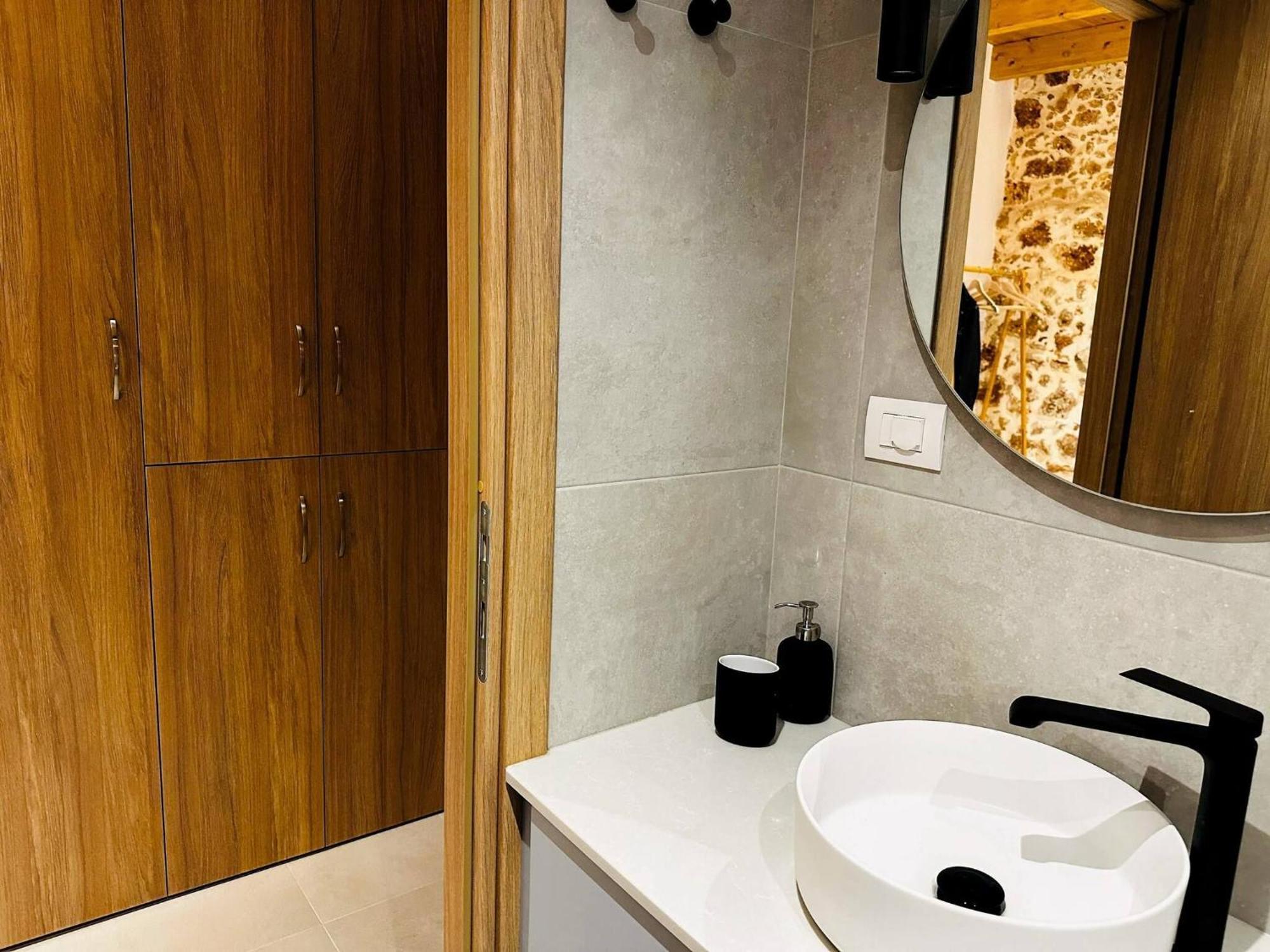 Roussos Place - Next To Splantzia Square - 2Bd 2Ba Hanya Dış mekan fotoğraf